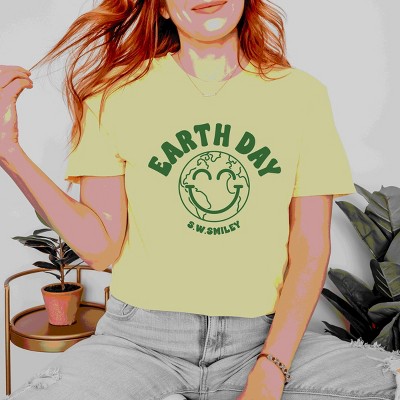 Simply Sage Market S.W.Smiley Earth Day Outline Garment Dyed Tee