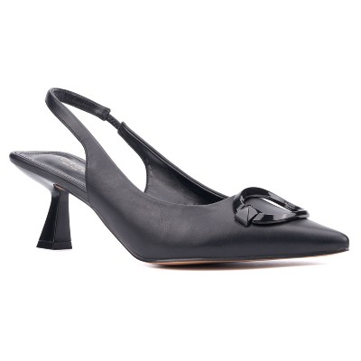 Torgeis Women's Kaycee Kitten Heel Pump