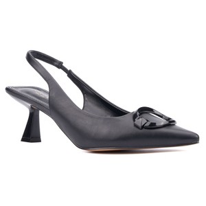 Torgeis Women's Kaycee Kitten Heel Pump - 1 of 4