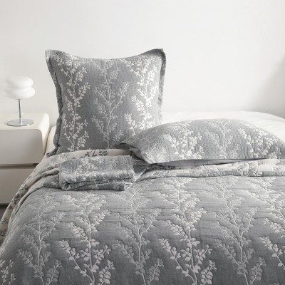 NTBAY 5 Piece Cotton Muslin Bedding Set, Three-layer Bed Blanket and Pillow Shams, Soft Yarn Dyed Quilt Set — фото 3