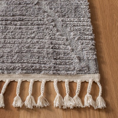 Gray Square Synthetic Diamond Pattern Area Rug, 6'7" x 6'7"