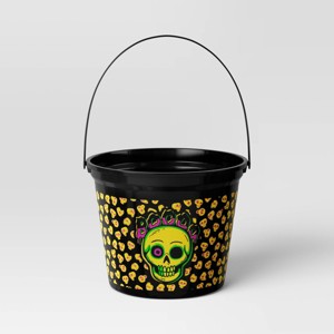 7.64" Skull Halloween Plastic Trick or Treat Pail Black - Hyde and EEK! Boutique™ - 1 of 4