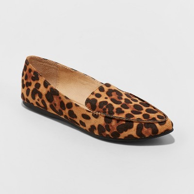 womens wide width leopard shoes