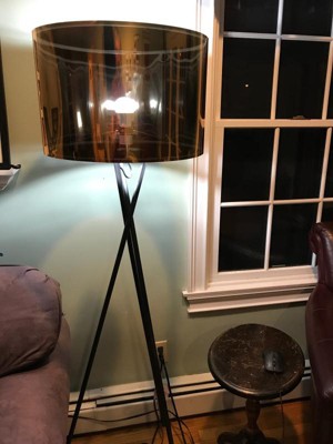 Versanora cara deals tripod floor lamp