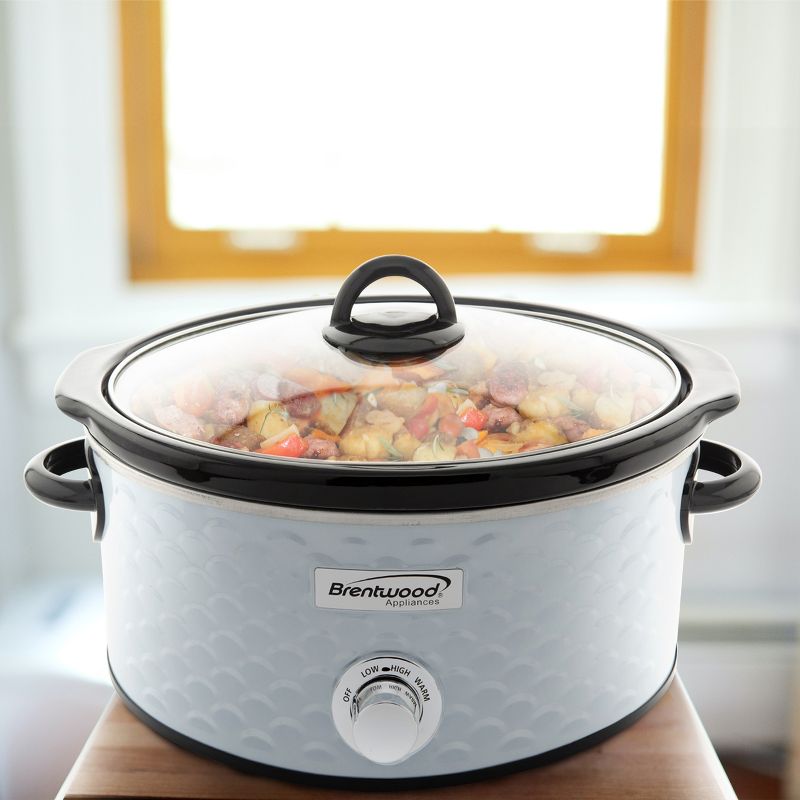 Brentwood Scallop Pattern 4.5 Quart Slow Cooker, 2 of 10