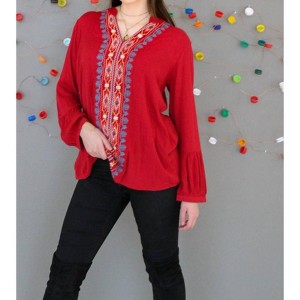 Women's V Neck Embroidery Pullover - Avani Del Amour - 1 of 2