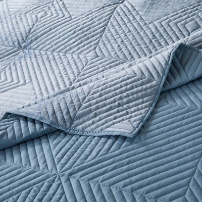 Spa Blue Twin Velvet Reversible Quilt Set with Polyfill