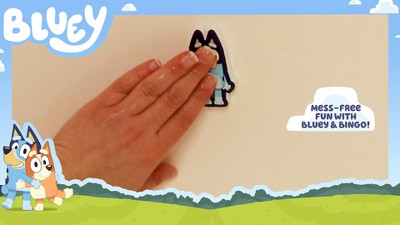 Bluey Bath Creations 9-Piece Set with Washable Paints and Crayons