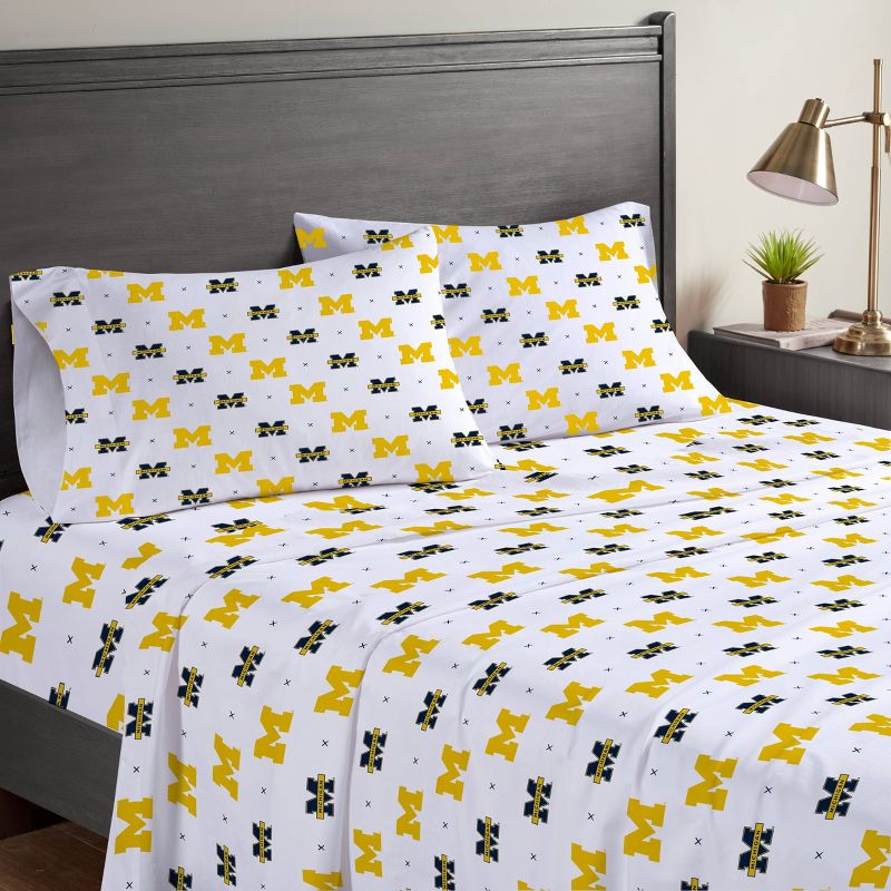 NCAA Michigan Wolverines Small X Queen Sheet Set, 1 of 4