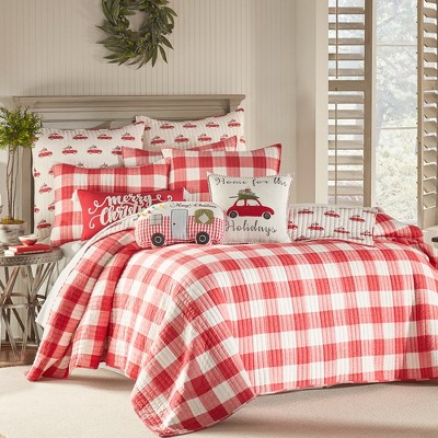 Road Trip  Cars Quilt Set - One Full/Queen Quilt and Two Standard Pillow Shams Red - Levtex Home