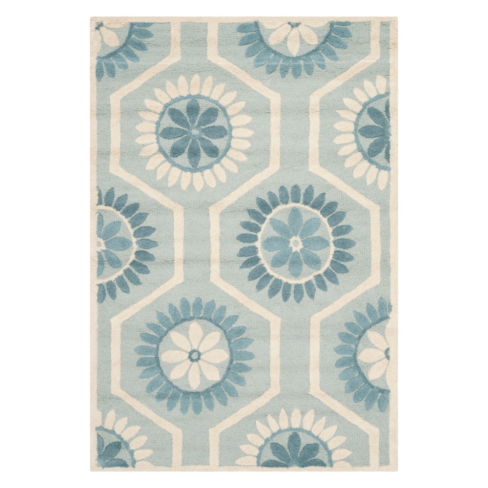 4'x6' Floral Tufted Area Rug Blue/Ivory - Safavieh