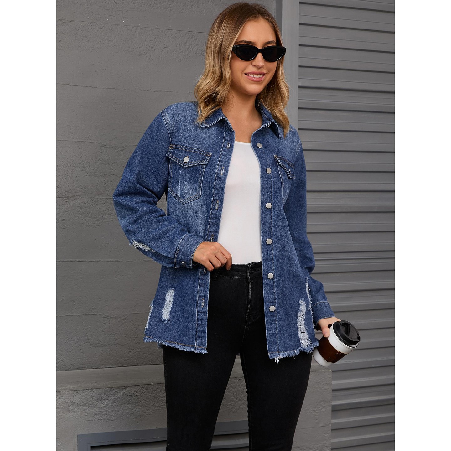Женские куртки INSPIRE CHIC Frayed Hem Long Sleeve Button Up Oversized Denim Jackets with Pockets Large Blue, цвет: Джинсовый — фото 3