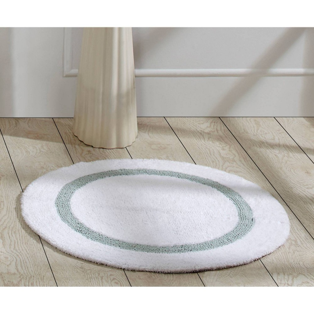  Round Hotel Collection Bath Rug White/Blue