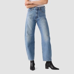 Levi's® Women's Cinch Barrel Jeans - 1 of 3