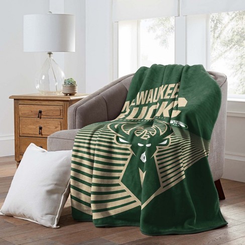 Sleep Squad Milwaukee Bucks Giannis Antetokounmpo 60 X 80 Rachel Plush  Jersey Blanket : Target