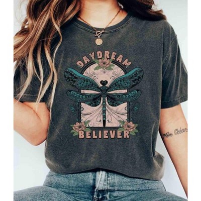 Women's Daydream Believer Floral Graphic Tee - Kissed Apparel