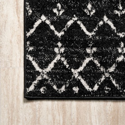 Ivory & Black Trellis Synthetic Easy-Care Rectangular Rug