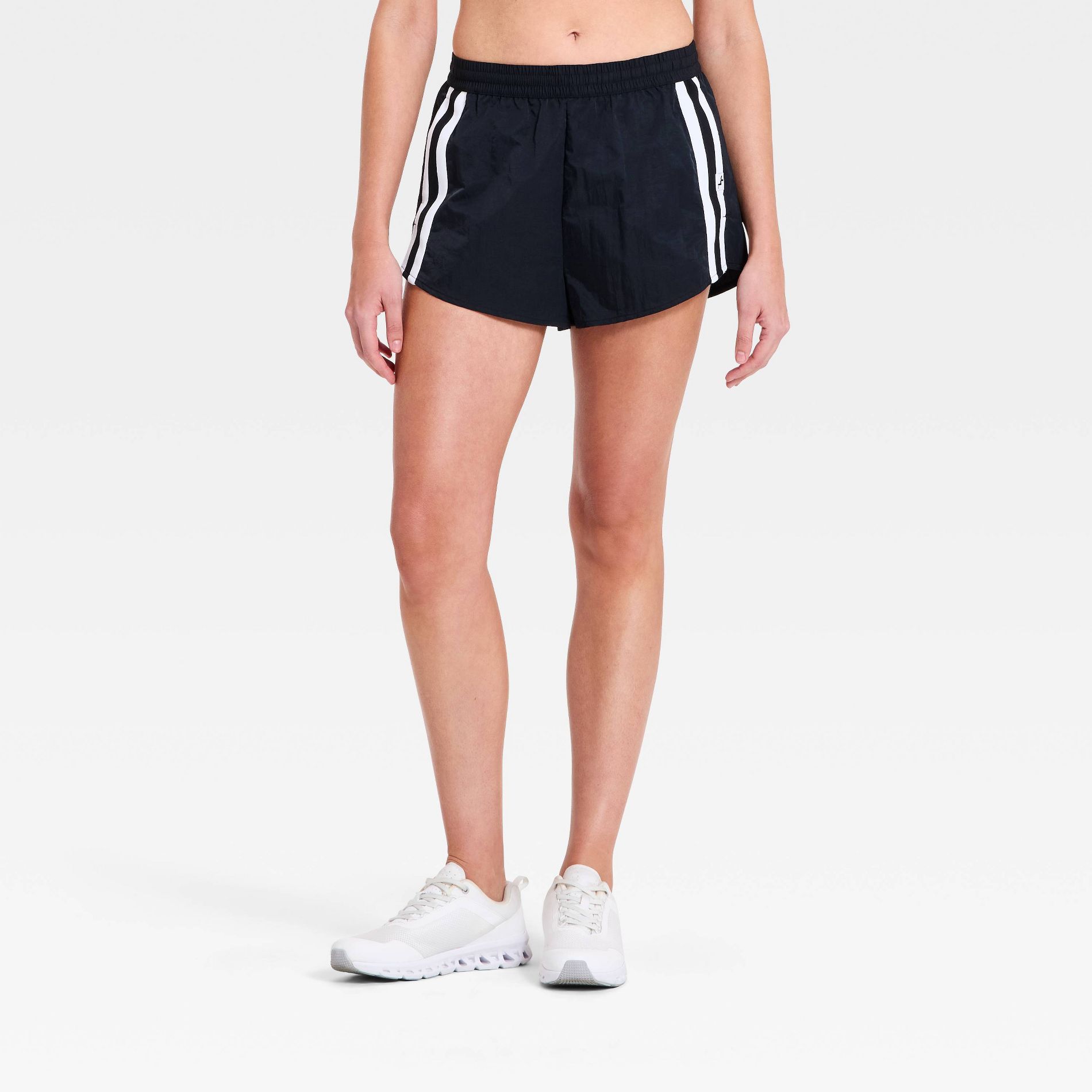 Women's Contrast Trim Woven Shorts - JoyLab™