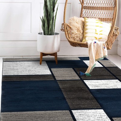 Navy Geometric Synthetic 5' x 7' Reversible Area Rug