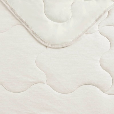 Ivory Lightweight Cooling Knit Throw Blanket