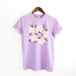 Simply Sage Market Women's Pink Flowers and Buds Short Sleeve Garment Dyed Tee - 1 of 3