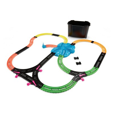 thomas glow in the dark train set