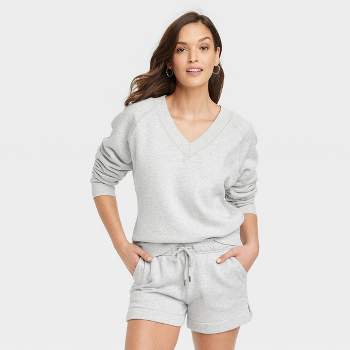 Women's Relaxed Pullover Sweatshirt - Universal Thread™ 