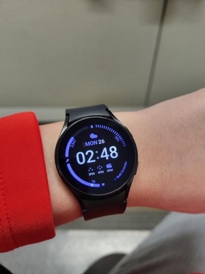 Samsung galaxy hotsell smartwatch target