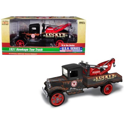 1931 Hawkeye "Texaco" Tow Truck "Lucky's Garage & Towing" Unrestored 1/34 Diecast Model by Autoworld