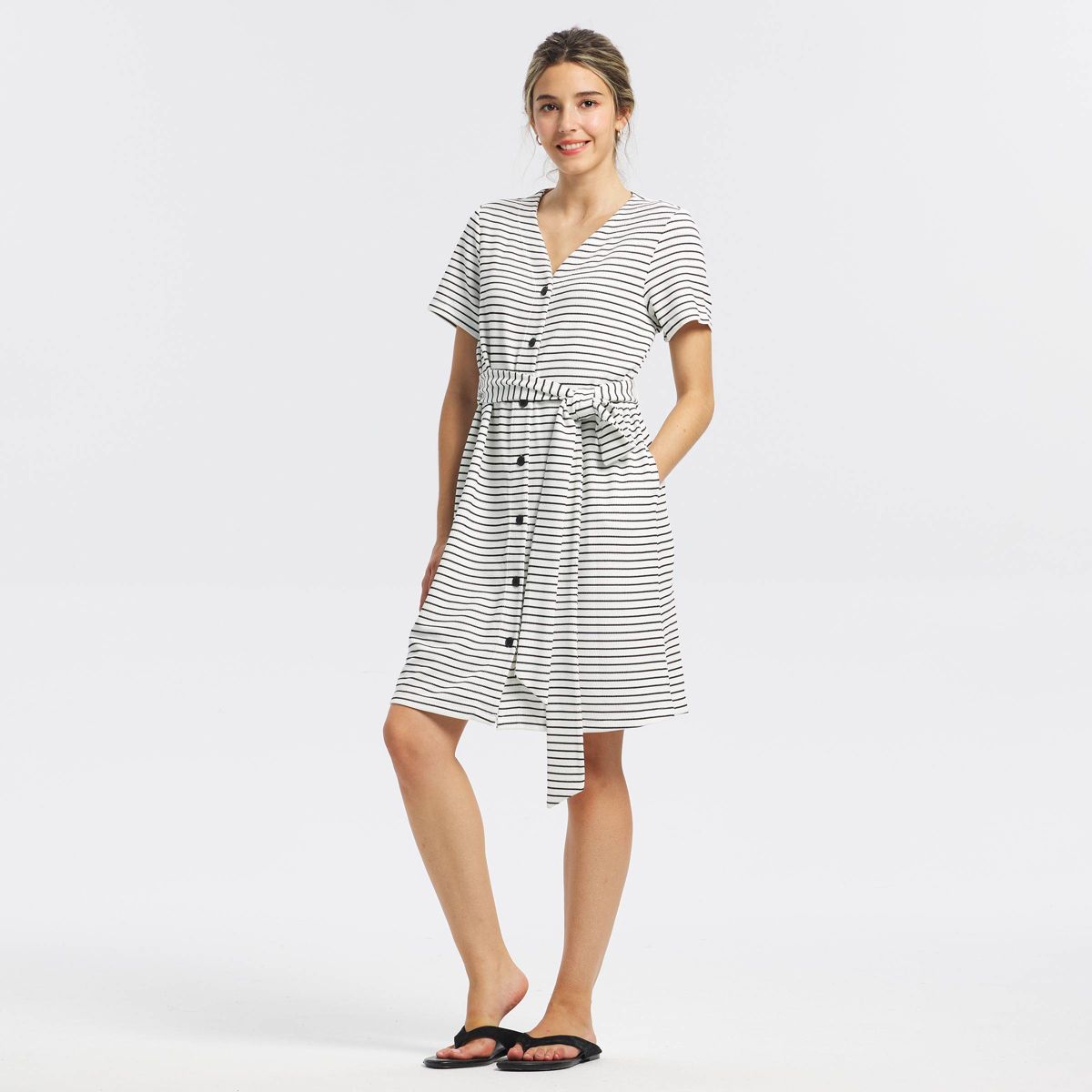 Women's Short Sleeve Belted Button-Down Shirtdress - Universal Thread™