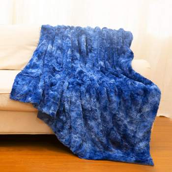 Cheer Collection Ultra Soft Faux Fur Throw Blanket - Blue