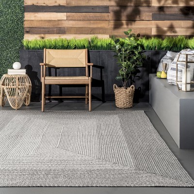 Light Gray Braided Square Synthetic 3' x 5' Indoor/Outdoor Rug