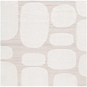 Manhattan MAN550 Hand Woven Indoor Rugs - Safavieh - 1 of 4