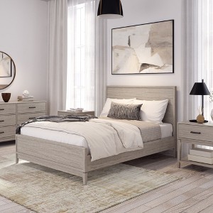 Plank+Beam Solid Wood Contemporary  Queen Size Platform Bed - 1 of 4