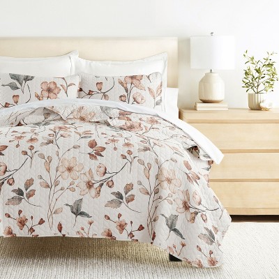 Becky Cameron Ultra-Soft Quilt Set – Lightweight Microfiber Coverlet in Russet Floral Pattern by Becky Cameron, Russet Floral Natural, Full/Queen — фото 3