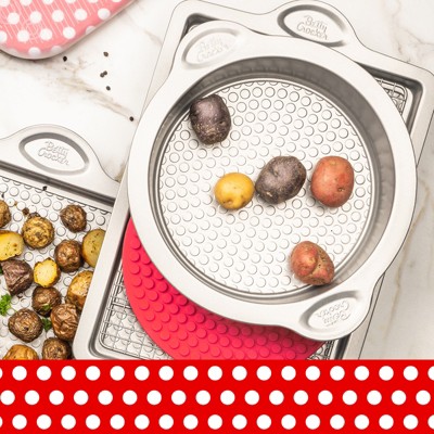 Betty Crocker Silver Carbon Steel Non-stick Round Cake Pan