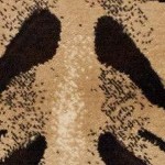 dark brown/beige