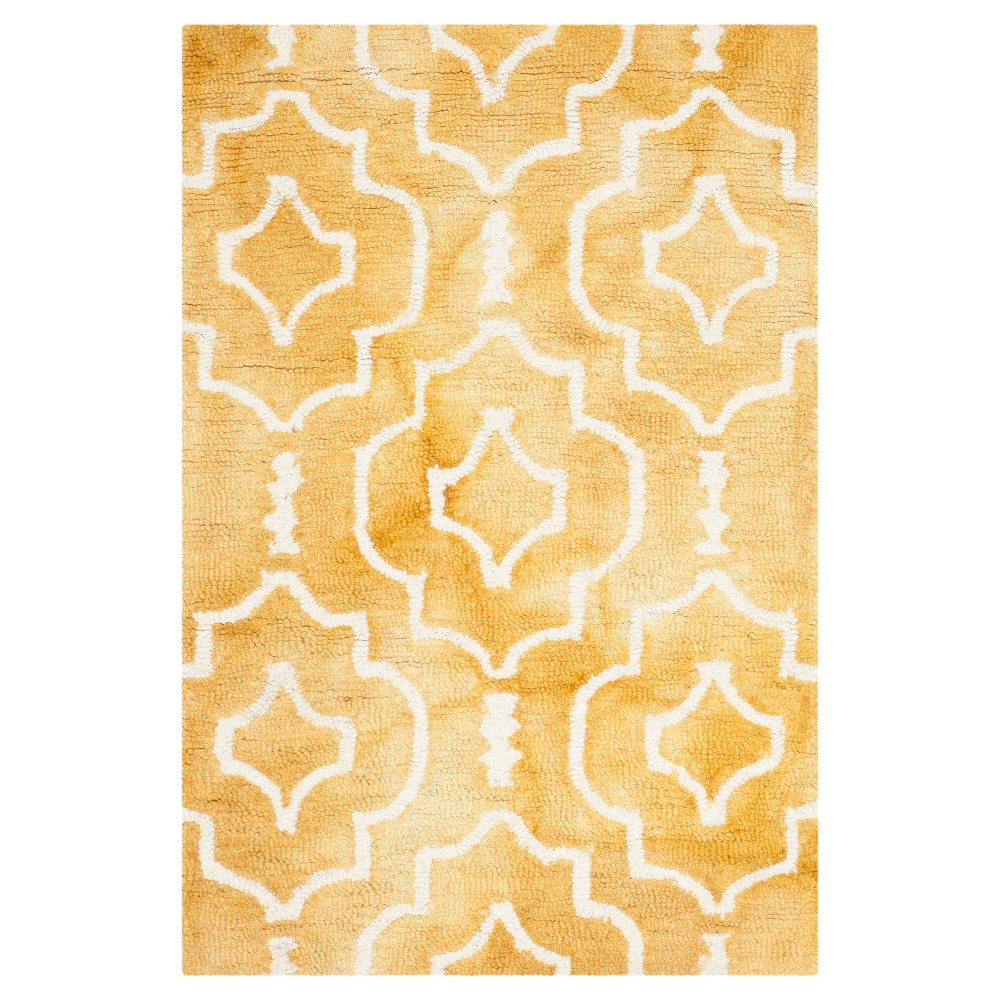 Alyson Accent Rug - Gold / Ivory (2'x3') - Safavieh