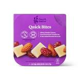Quick Bites White Cheddar Cheese, Dried Sweetened Cranberries & Sea-Salted Roasted Almonds - 4.5oz/3ct - Good & Gather™