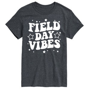 Men's - Instant Message - Field Day Vibes Short Sleeve Graphic T-Shirt - 1 of 4