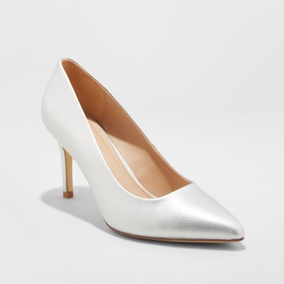 wide width silver heels