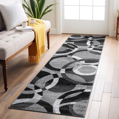 Gray Geometric Circles Stain-Resistant Runner Rug 2'7" x 6'