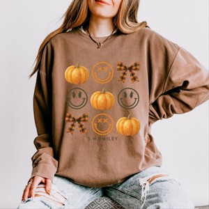 Simply Sage Market S.W.Smiley Pumpkin Coquette Chart Lightweight Garment Dyed Sweatshirt - 1 of 4