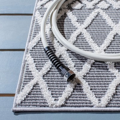 Ivory Geometric Easy-Care Synthetic Round Rug, 53"