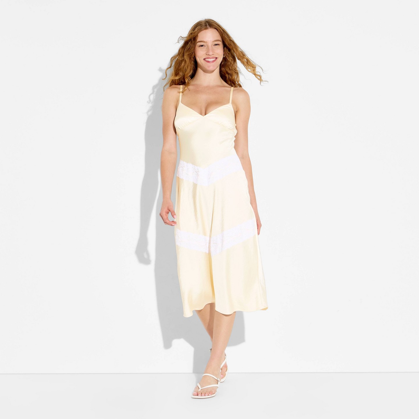 Женское платье Wild Fable Lace Satin Midi, цвет: Кремовый — фото 2