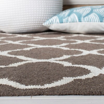 Navy and Ivory Geometric Wool Flat Weave Rug, 5' x 7'