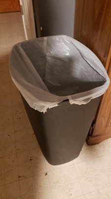 Sterilite 13 Gallon Plastic Swing Top Spave Saving Flat Side Lidded Wastebasket  Trash Can For Kitchen, Garage, Or Workspace, White (4 Pack) : Target
