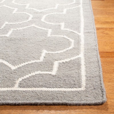 Modern Handwoven Geometric Wool Rug in Grey/Ivory, 6' x 9'