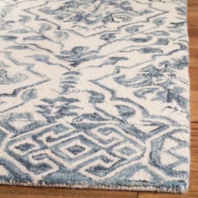 Ivory Geometric Tufted Handmade Wool Accent Rug 27"x18"