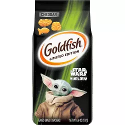 Goldfish Star Wars Mandalorian Cheddar Crackers - 6.6oz